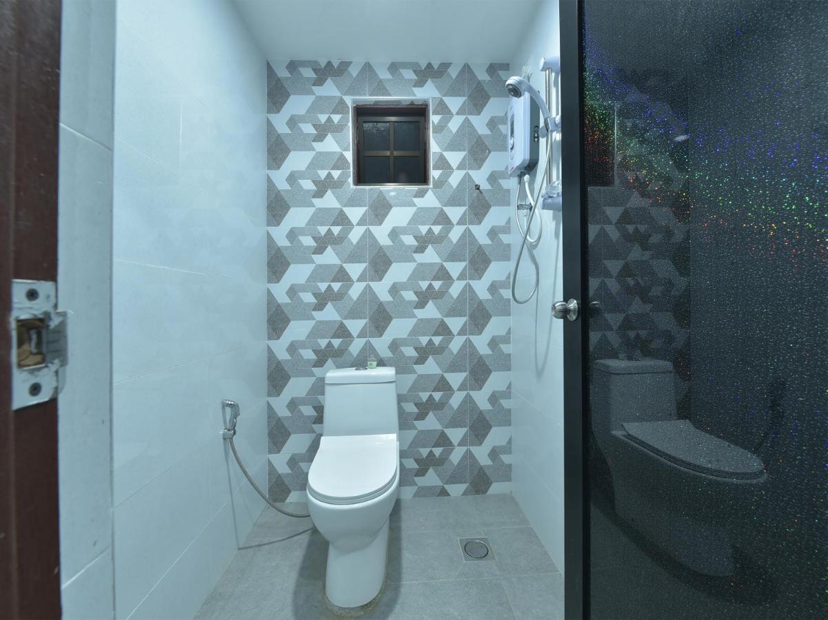 Oyo 90722 D'Puncak Hotel Cameron Highlands Exterior foto
